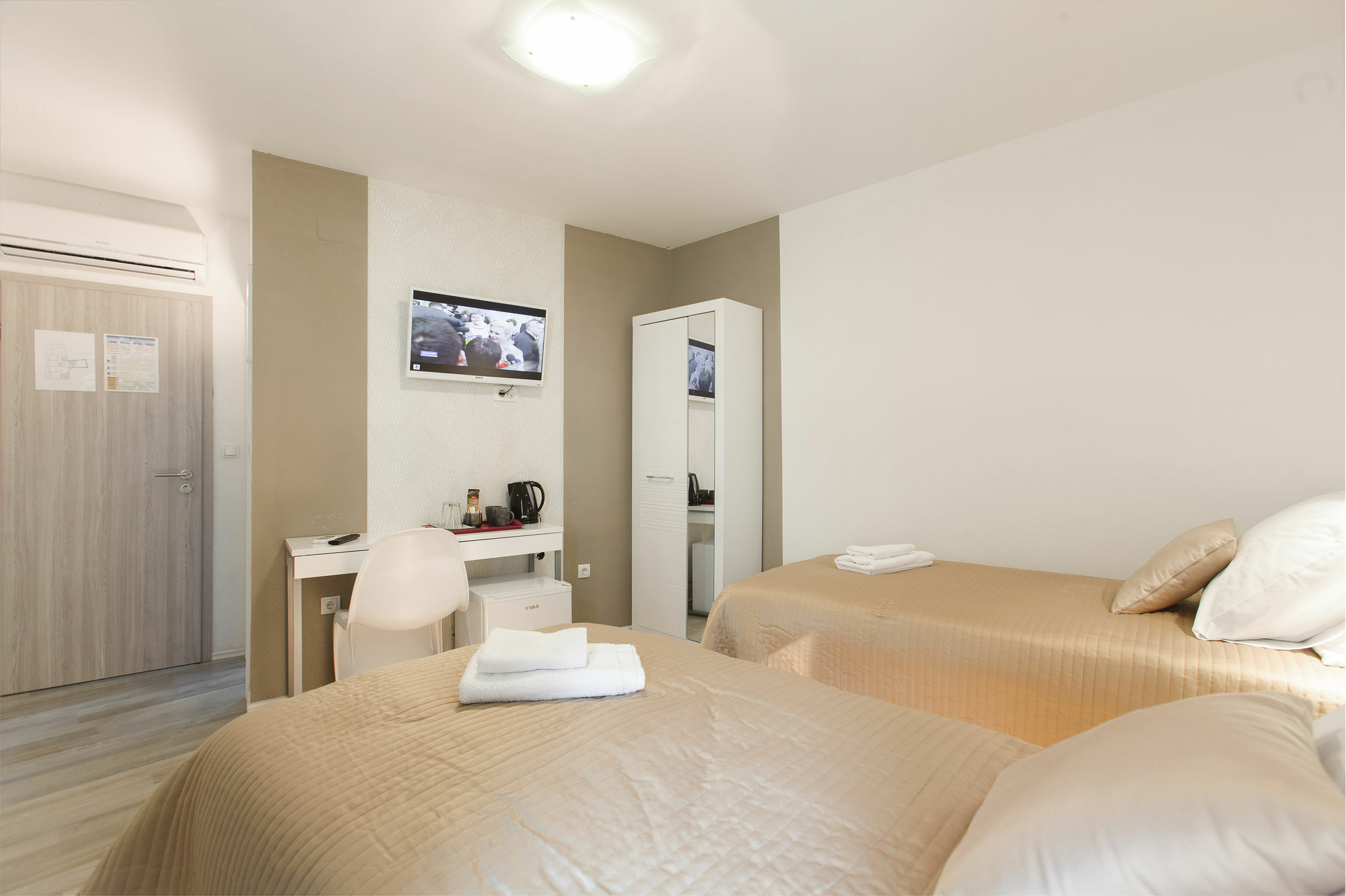 Guest House Teatrin Split Exterior foto